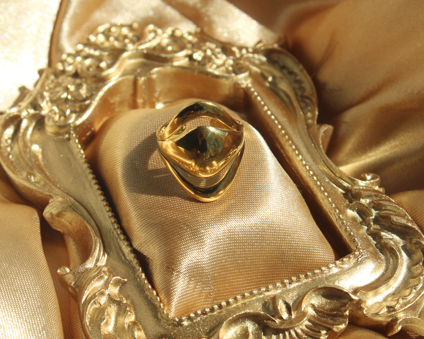 The Deconstructed Ring - Gold