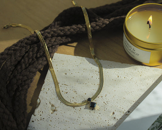 The Black Jewel Necklace - Gold