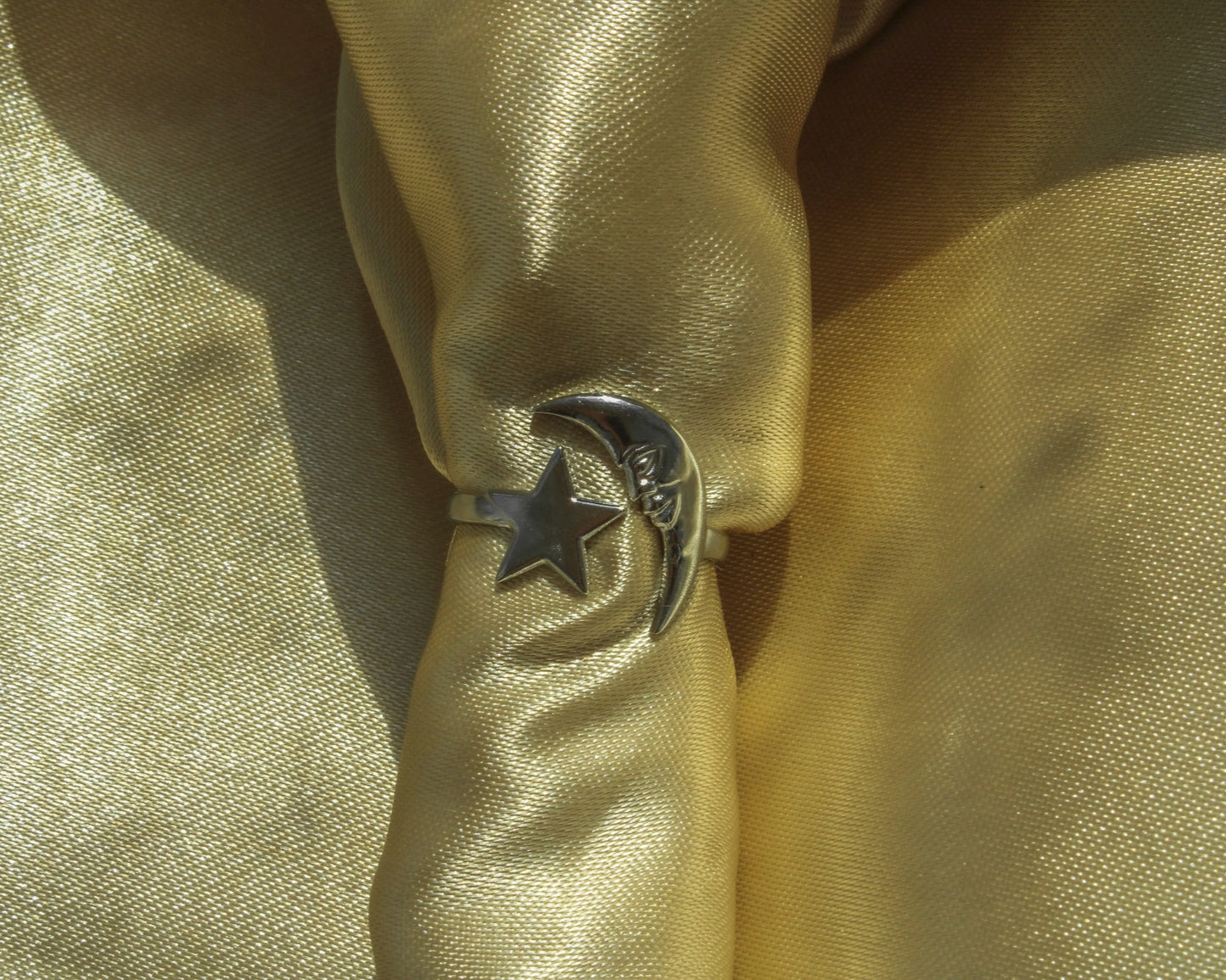 The Moon and Star Ring - Silver