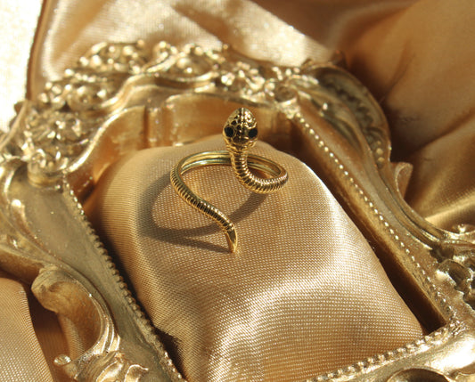 The Textured Snake Ring - Gold