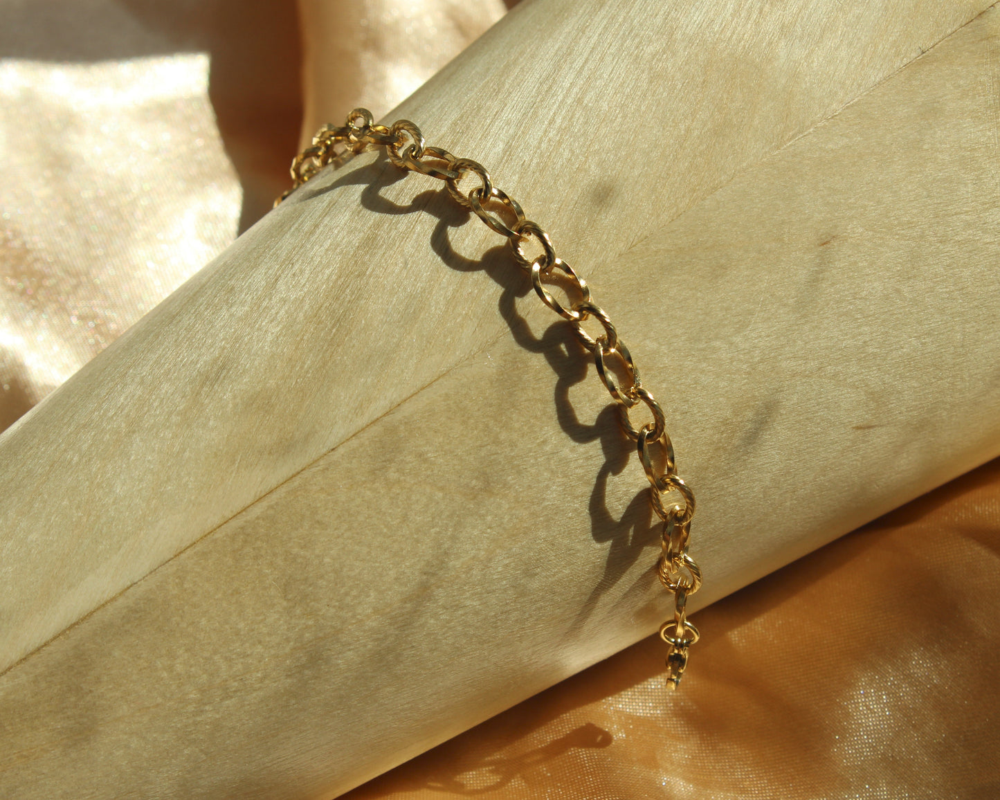 The Charming Chain Bracelet - Gold