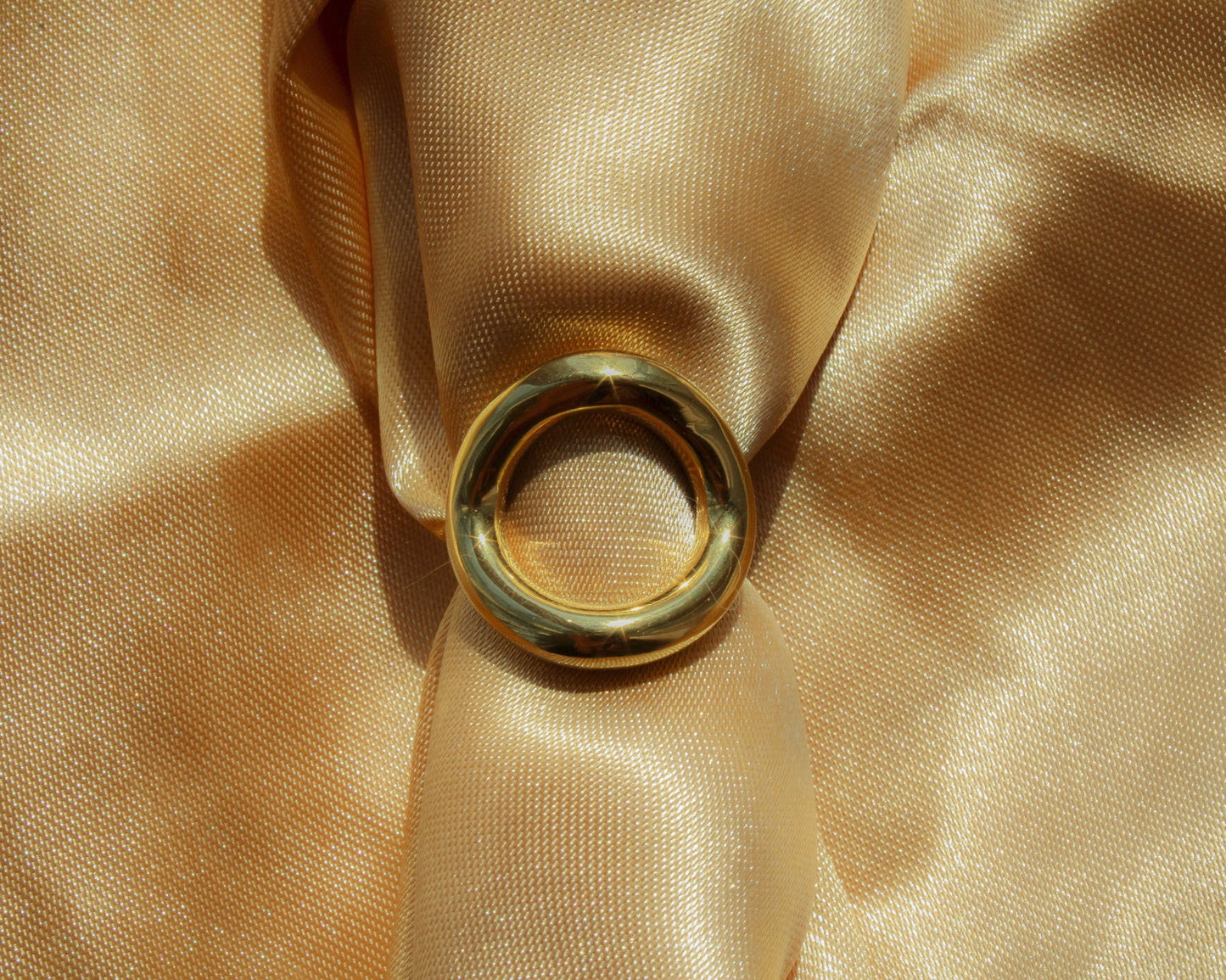 The Circle Ring - Gold